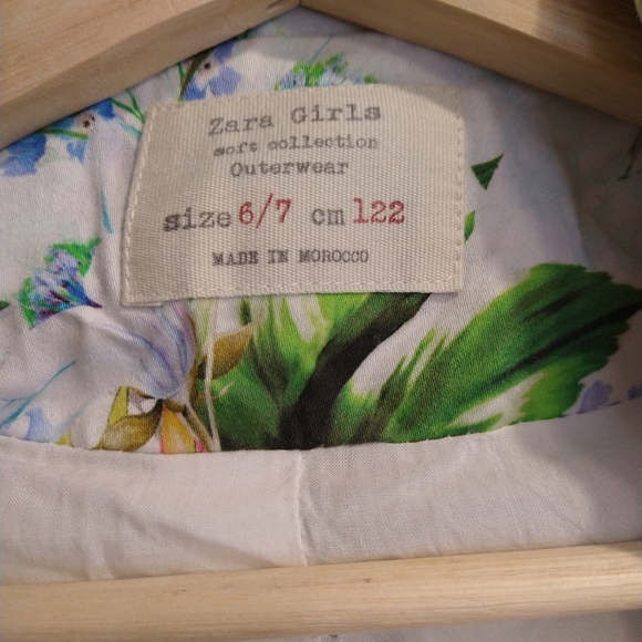 6/7 stunning Zara tropical flower blazer - Picture 2 of 7